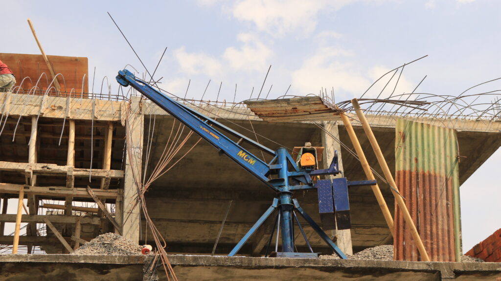 Sewa Mini Crane Kapasitas beban 1 Ton untuk Proyek Seluruh Indonesia