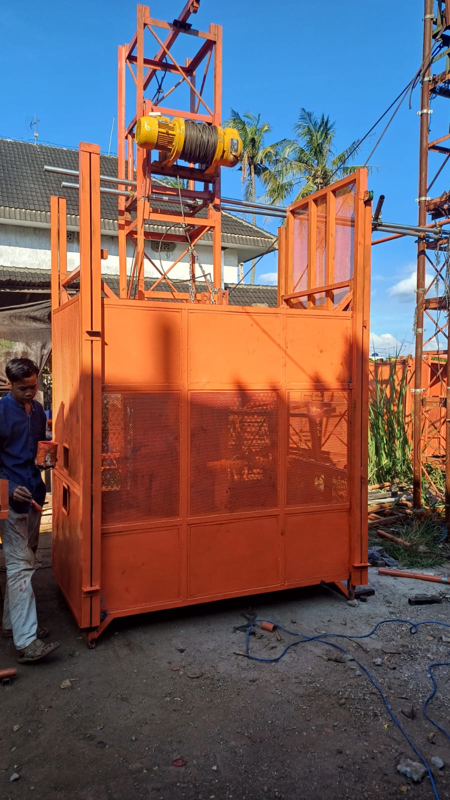 Sewa Lift Barang Mamuju 1 Ton 2 Ton 3 Ton 4 Ton PT Hasil Mitra Pengusaha